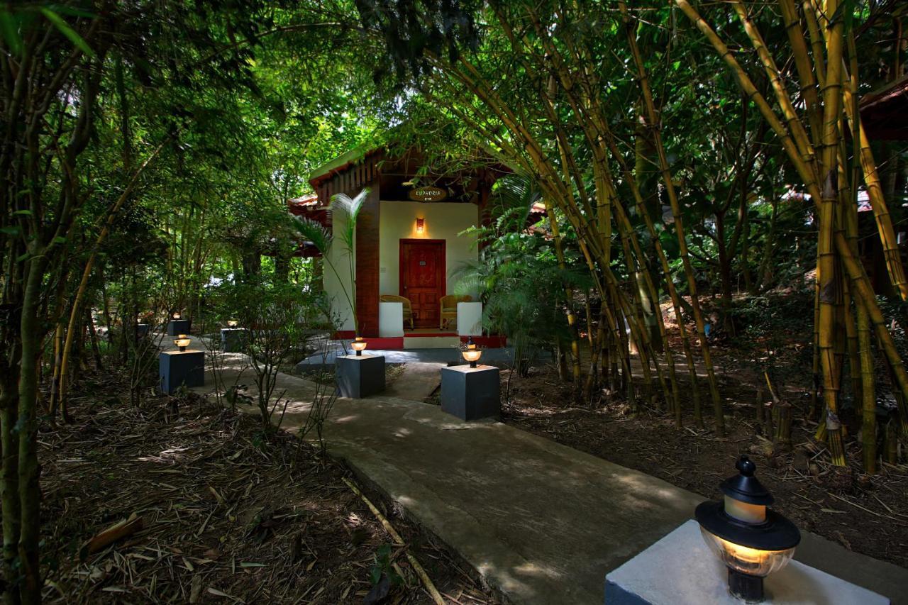 Gokulam Grand Resort & Spa, Coorg Kushālnagar Extérieur photo